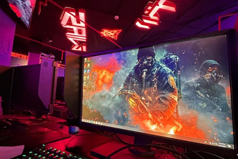 Gaming Cafe