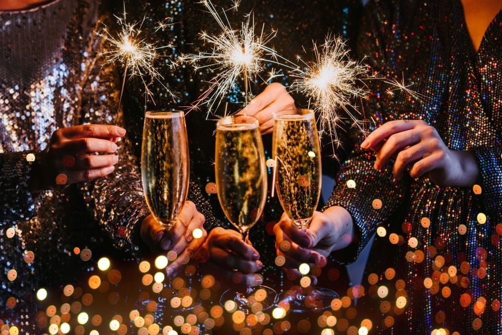 Festive Christmas brunch setup overlooking Dubai’s skyline with holiday décor and seasonal dishes — Christmas brunch Dubai 2025.