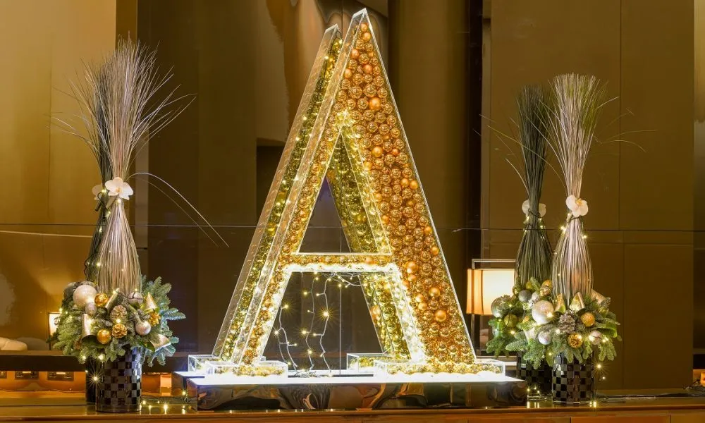 Festive Christmas brunch setup overlooking Dubai’s skyline with holiday décor and seasonal dishes — Christmas brunch Dubai 2025.