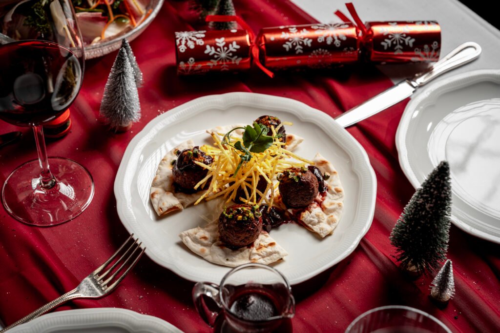 Festive Christmas Eve dinner and holiday décor.