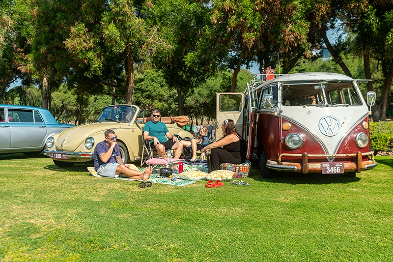 relaxed food line-up
