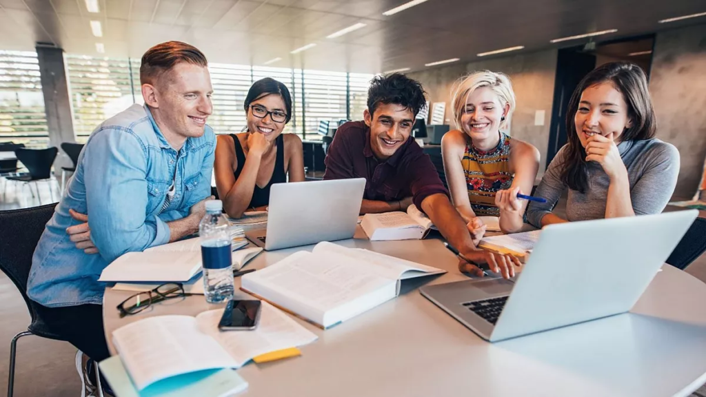 UAE Universities Go Online Again